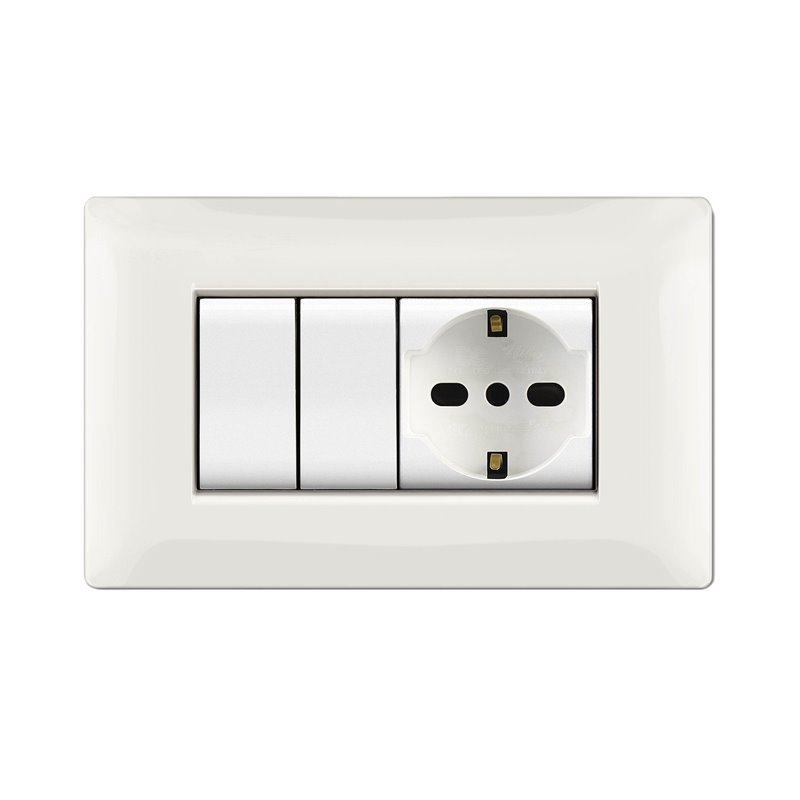 Placca MyLife Q 4 moduli bianco